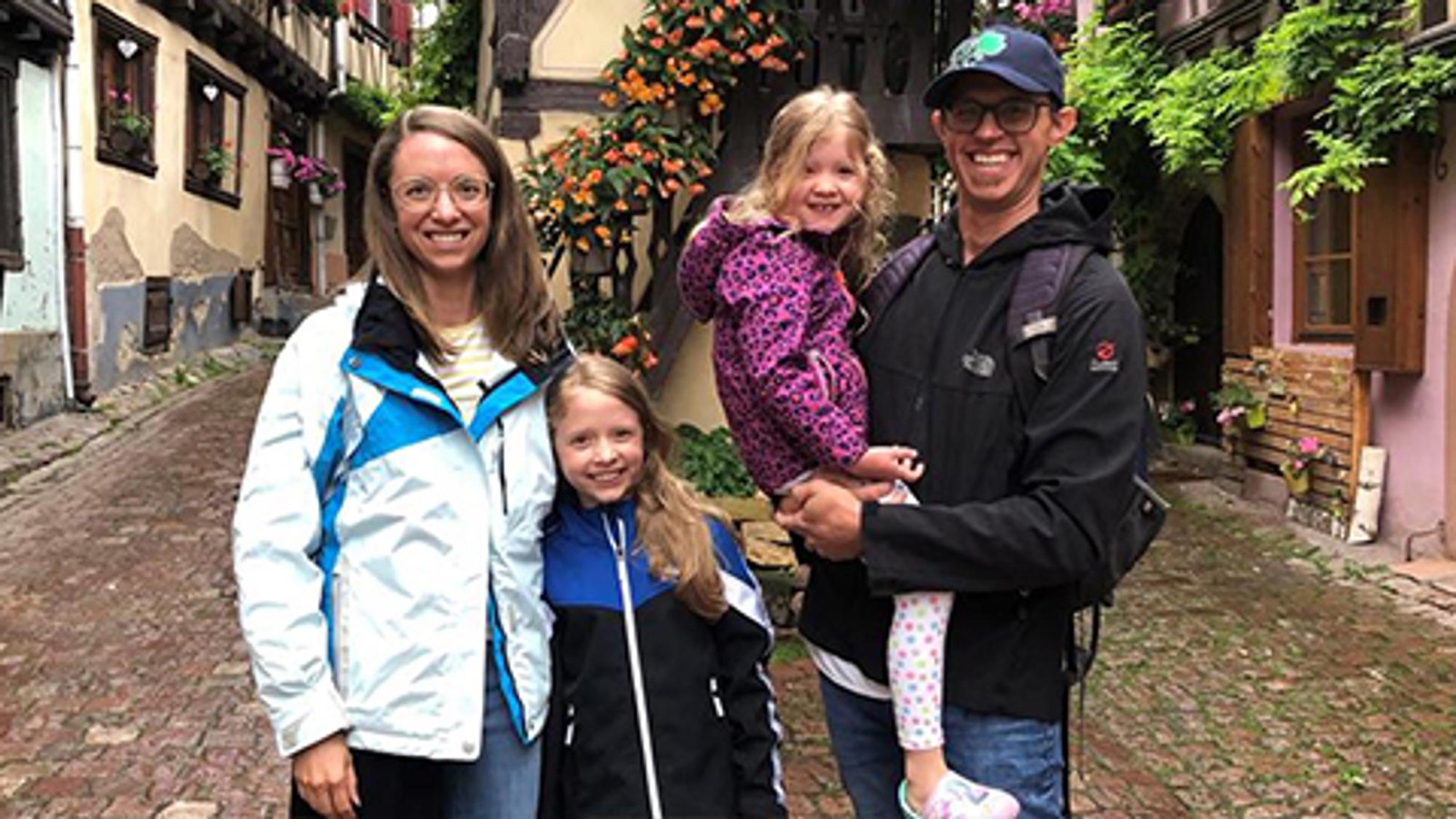 Andy and Jessie Duncan with their girls